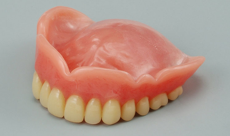 特殊レジン床義歯